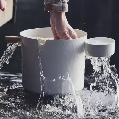 Бадья с ковшом KOLO 5 л белая